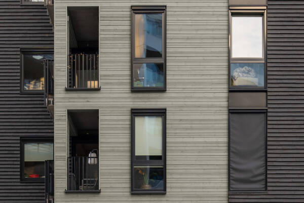 Thermowood med gråfarge