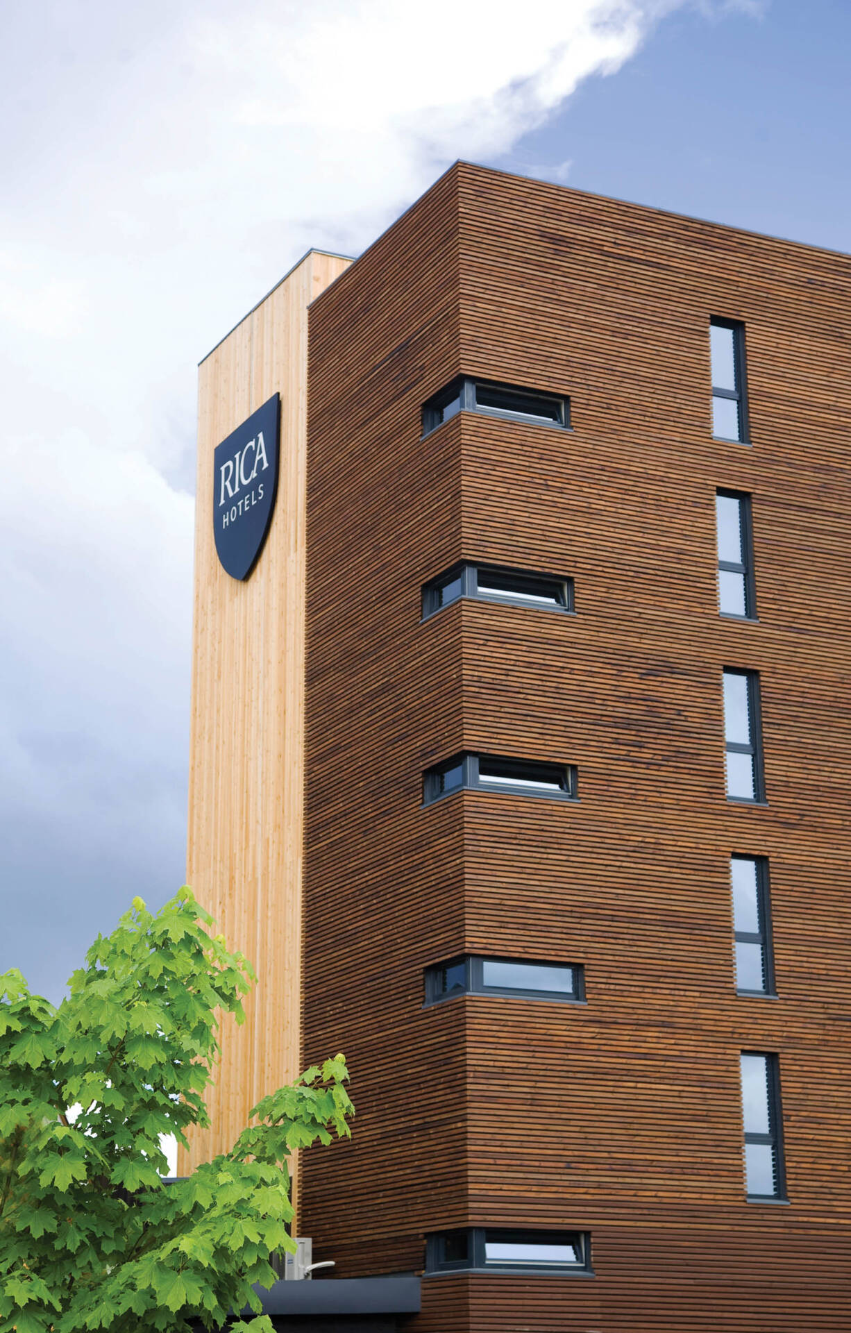 Brannimpregnert utvendig kledning Elgstua Hotell Woodify har levert brannimpregnert utvendig kledning til Elgstua Hotell